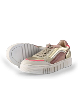 AQA Sneaker