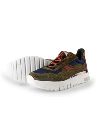 AQA Sneaker