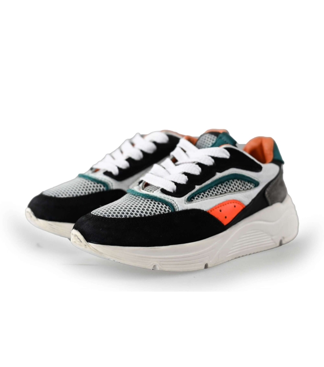 Giga Sneaker