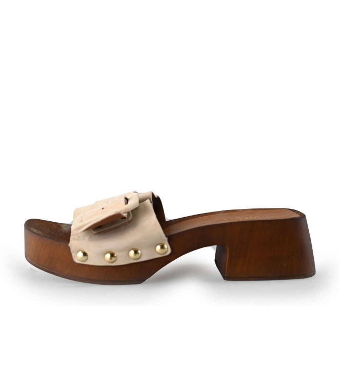 Notre-V Flip-Flops