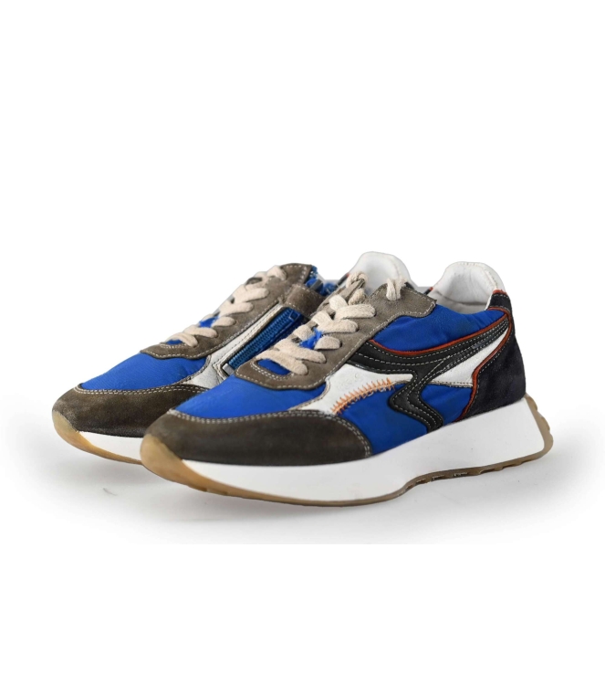 Giga Sneaker