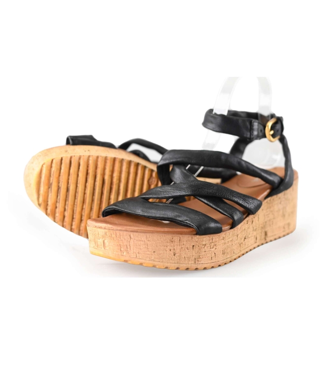 Omoda Keilschuhe