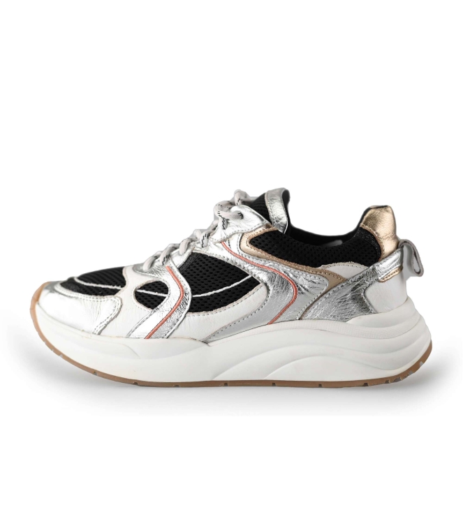 Omoda Sneaker