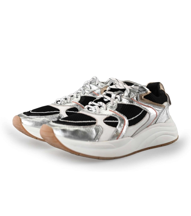 Omoda Sneaker