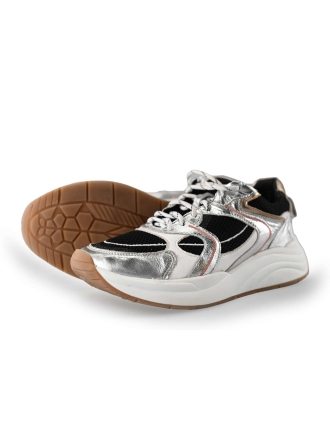 Omoda Sneaker