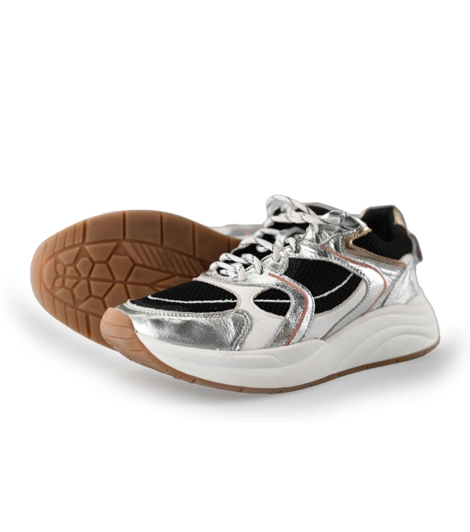 Omoda Sneaker