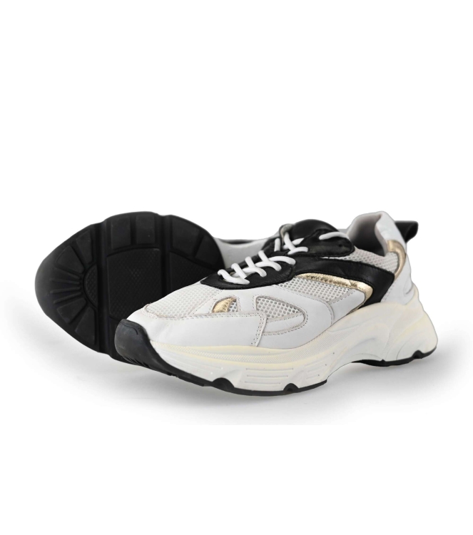 Omoda Sneaker