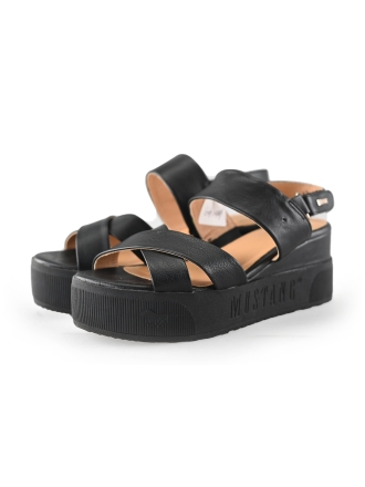 Mustang Sandalen Schwarz 220247