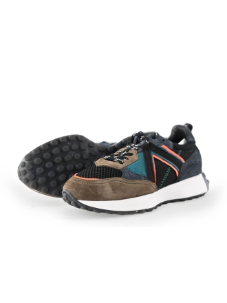 Giga Sneaker