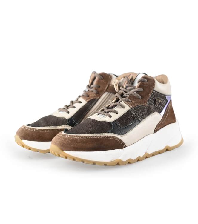 Giga Hohe Sneaker