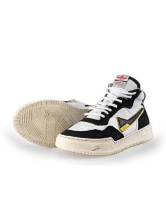 Giga Hohe Sneaker