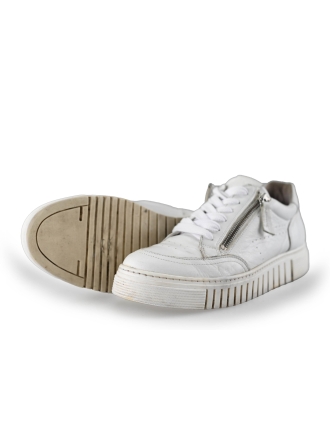 AQA Sneaker