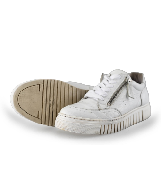 AQA Sneaker