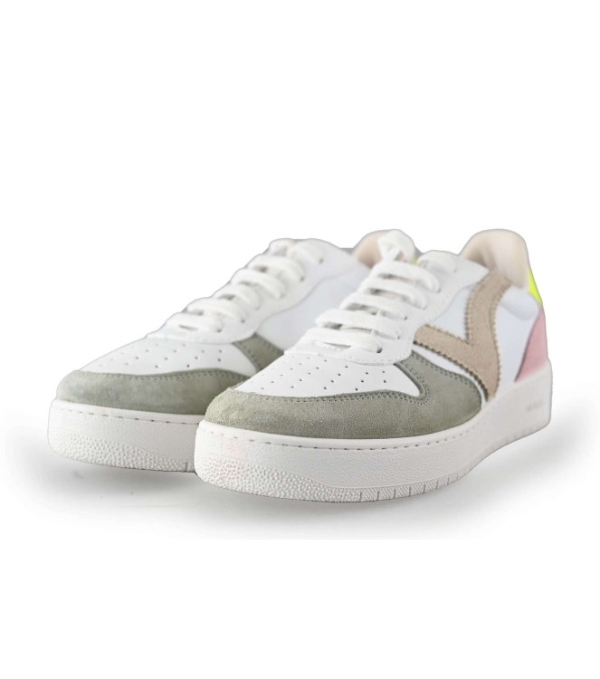 Victoria Sneaker