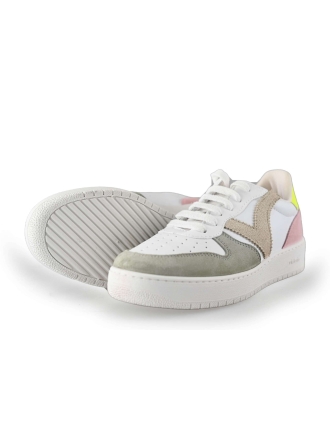 Victoria Sneaker