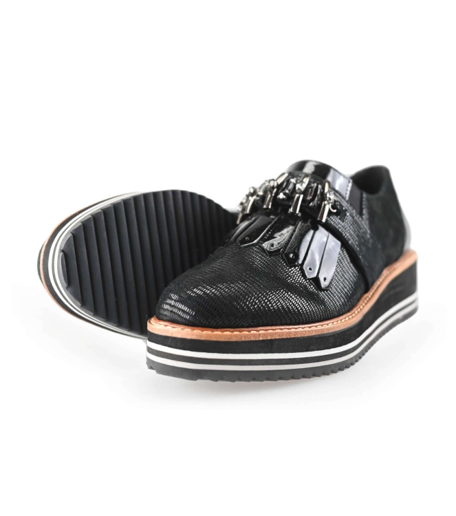 Crinkles Slip-ons
