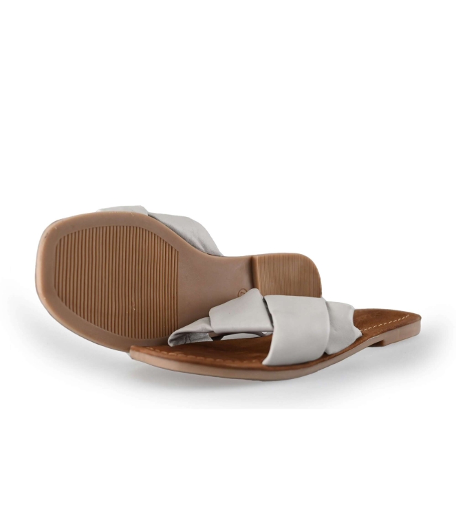 Lazamani Flip-Flops