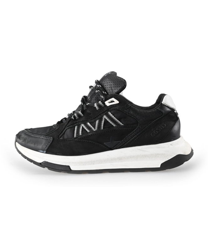 Giga Sneaker