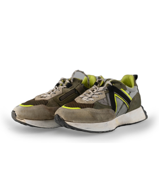 Giga Sneaker