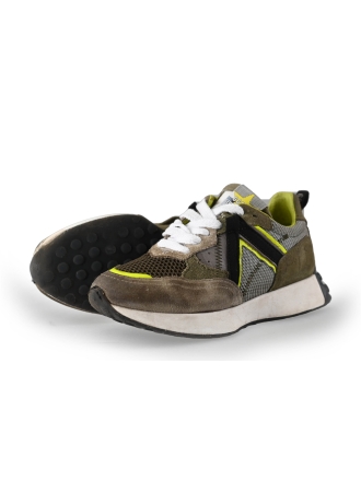 Giga Sneaker