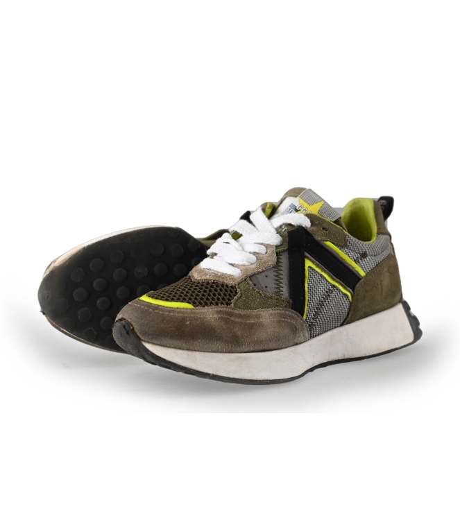 Giga Sneaker