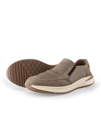 Outfielder Slip-ons