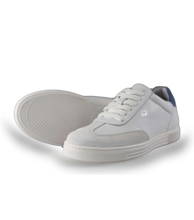 AQA Sneaker
