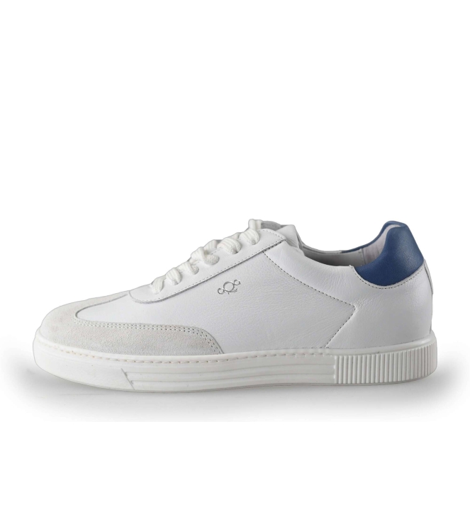 AQA Sneaker