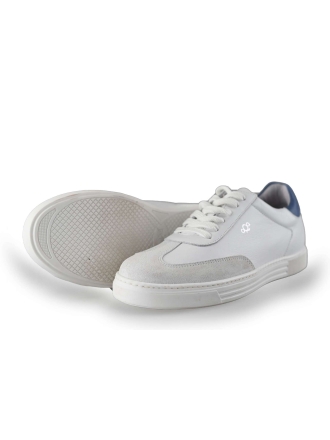 AQA Sneaker