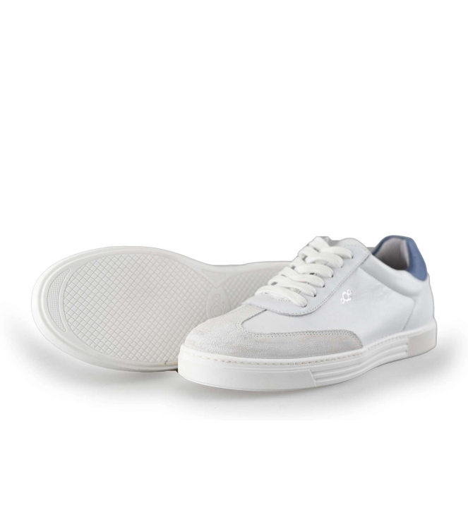 AQA Sneaker