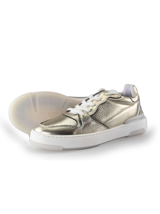 AQA Sneaker