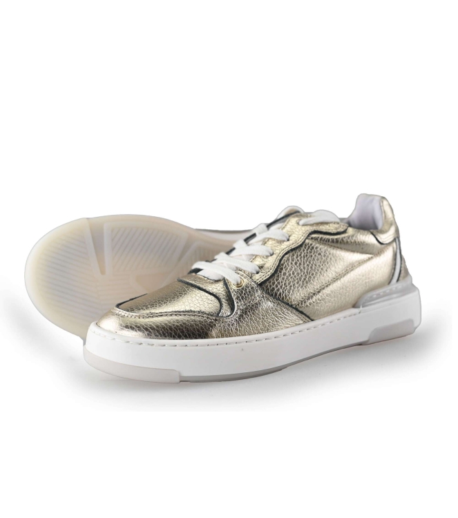 AQA Sneaker
