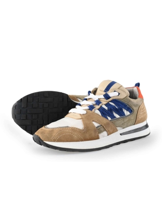 Invinci Sneaker