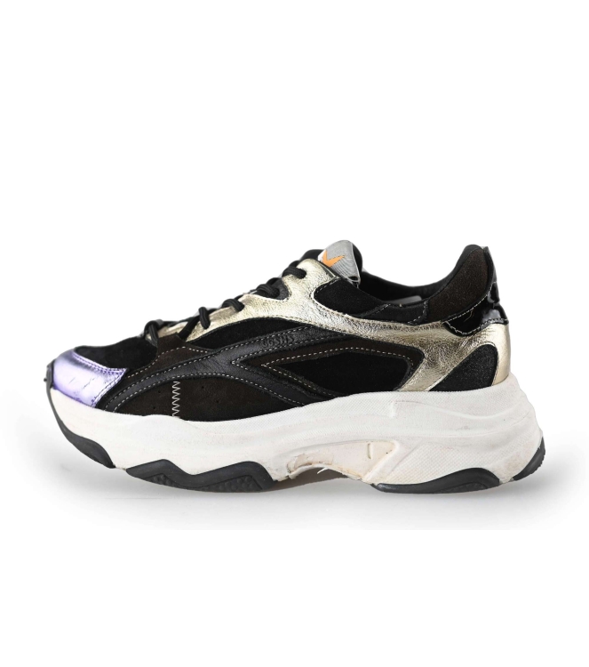 Giga Sneaker