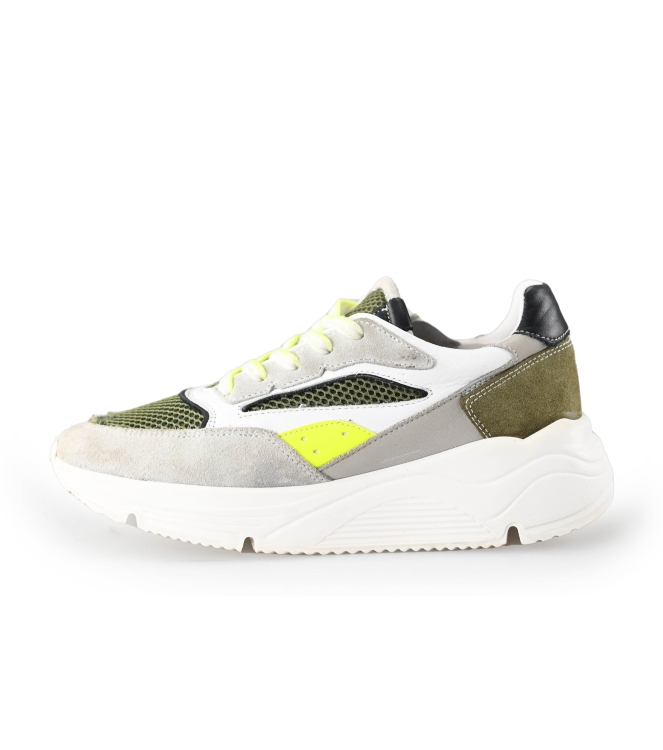 Giga Sneaker