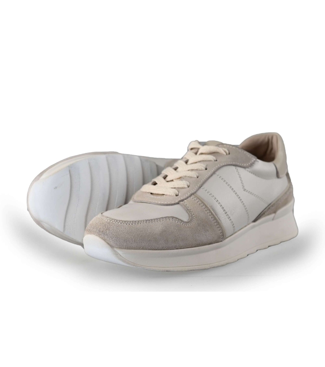 L.K. Bennett Sneaker