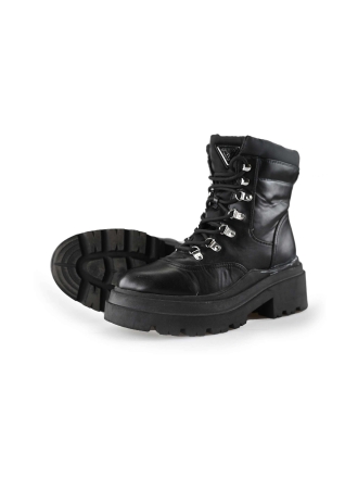 Guess Schnürstiefel