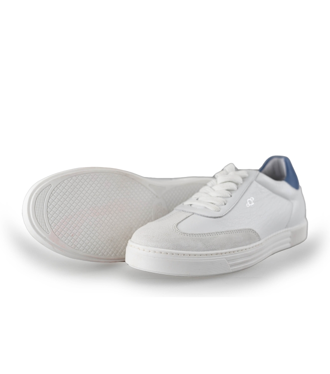 AQA Sneaker