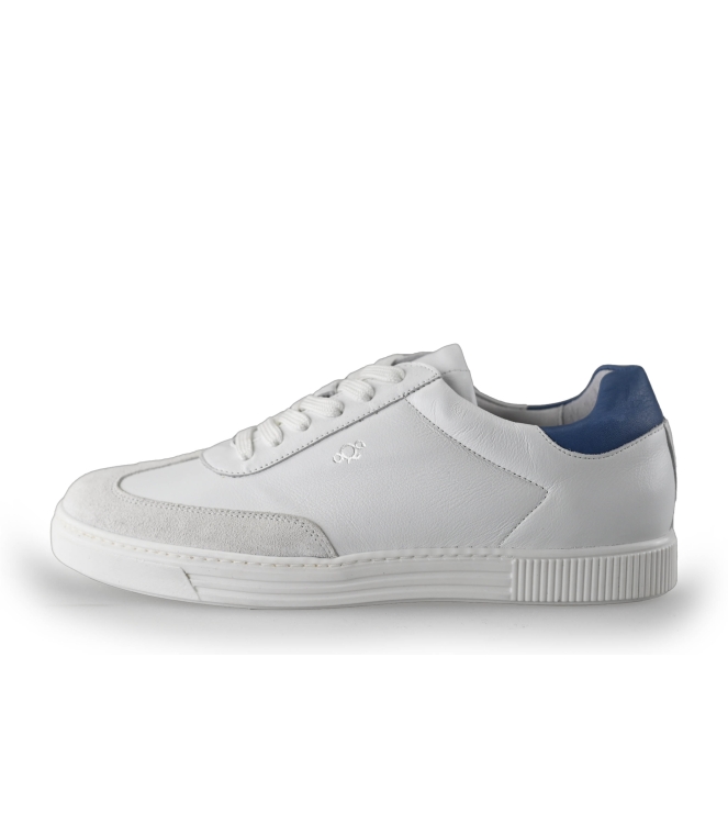 AQA Sneaker