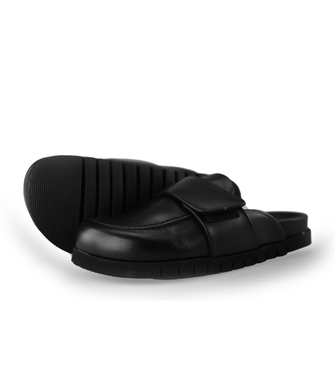 Nubikk Slip-ons