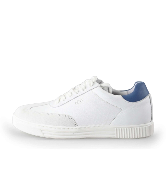 AQA Sneaker