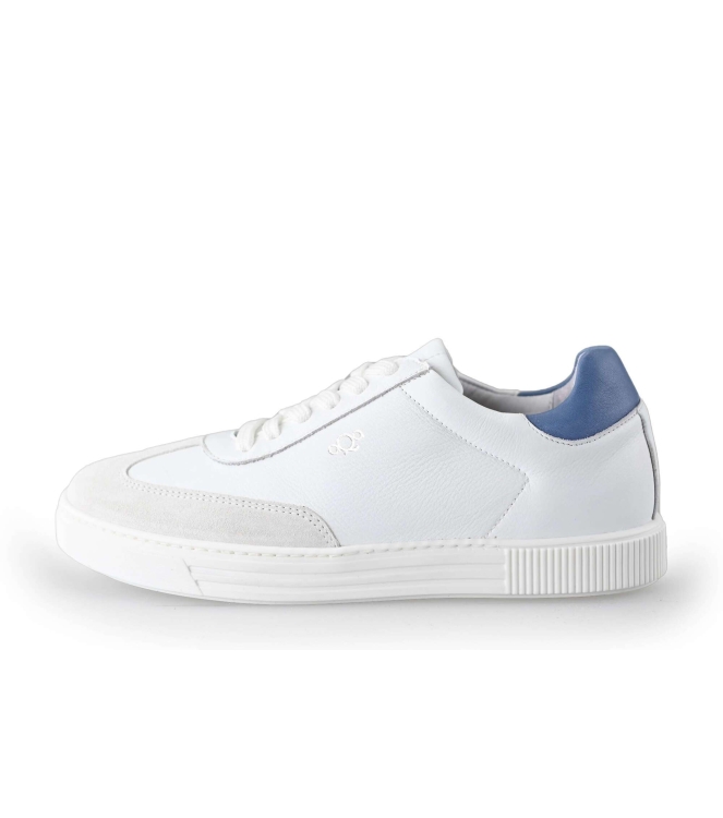 AQA Sneaker