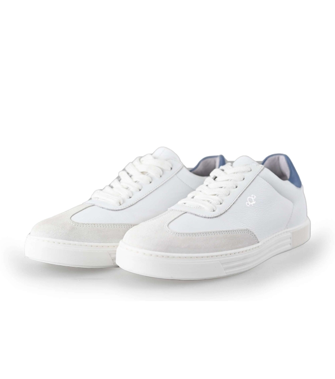 AQA Sneaker