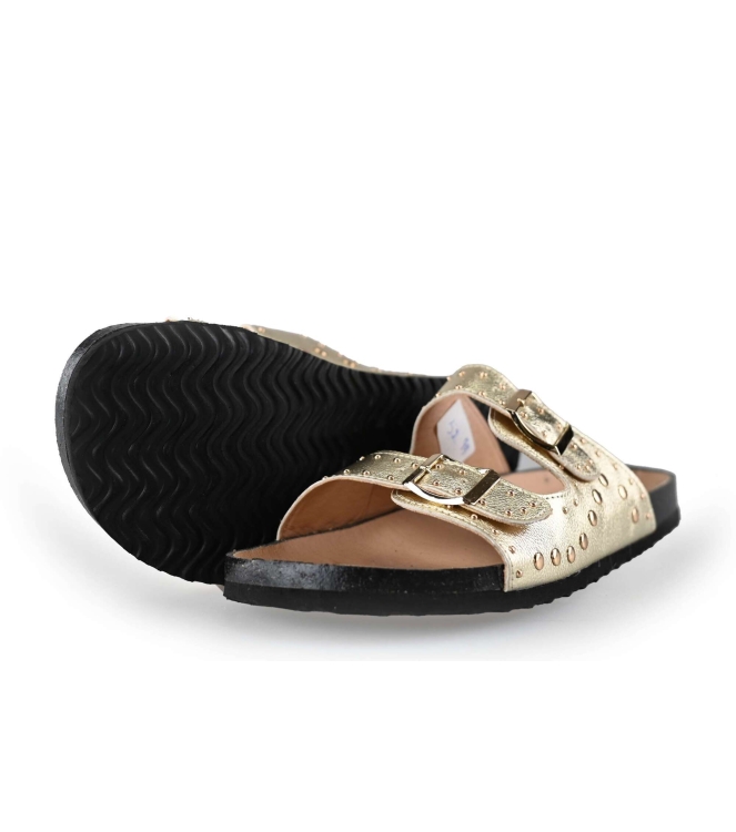 Ann Rocks Flip-Flops