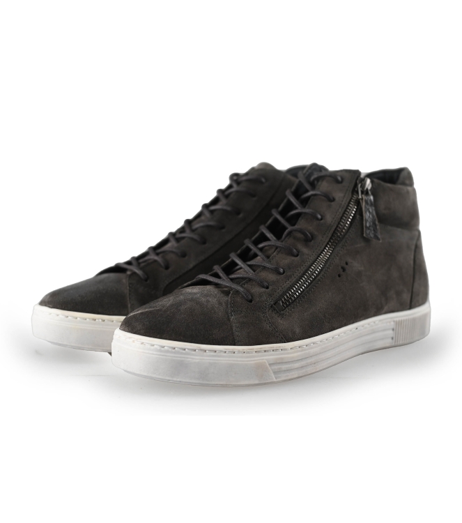 AQA Sneaker