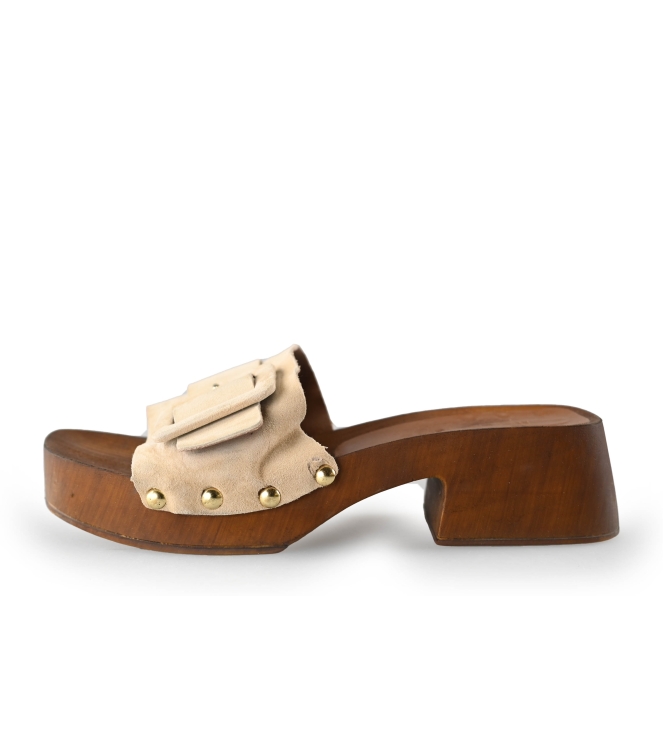 Notre-V Flip-Flops