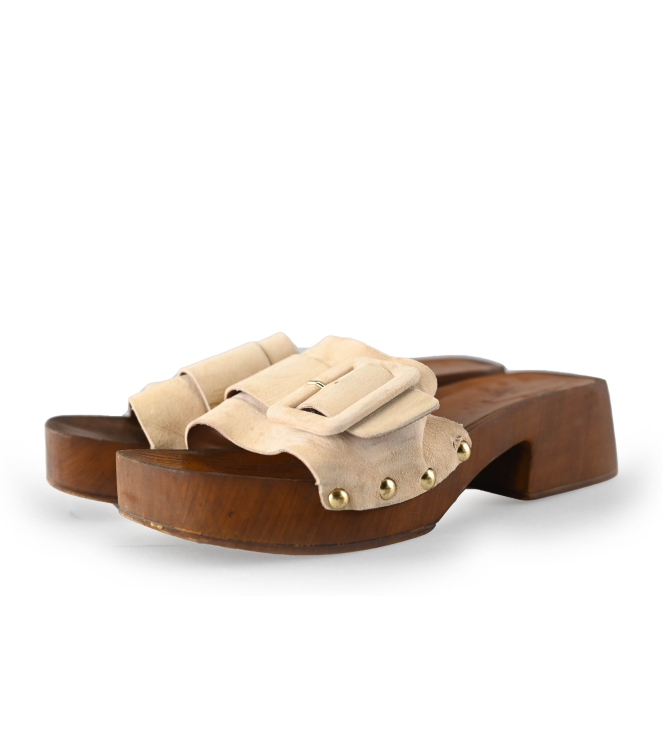 Notre-V Flip-Flops