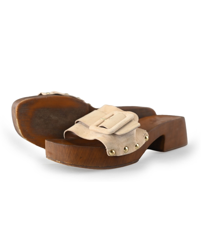 Notre-V Flip-Flops