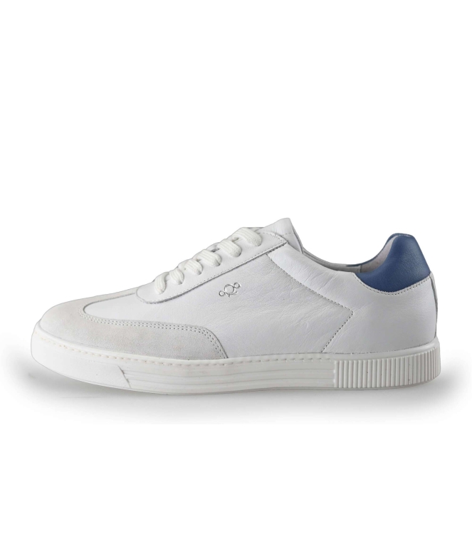 AQA Sneaker