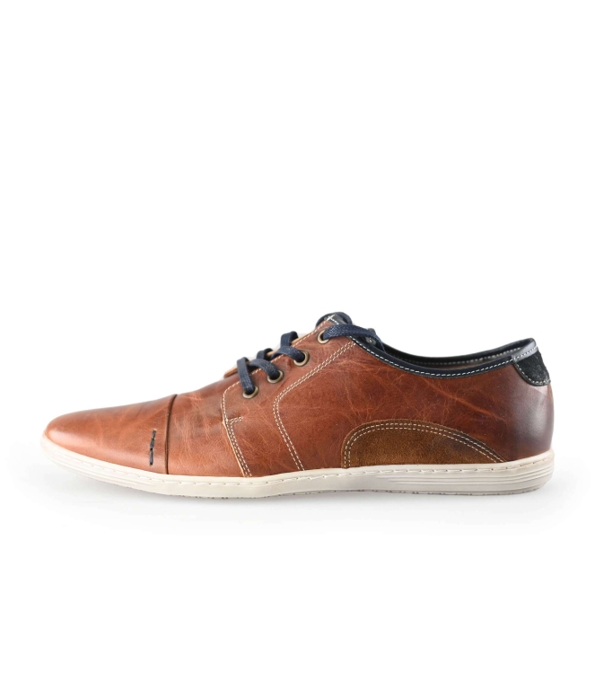Schnürschuhe